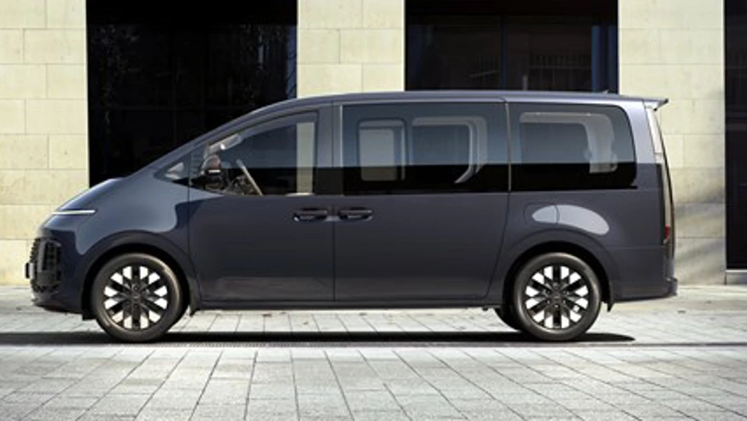 Us4 Viz Ext Ub7 Moonlightbluepearl Shot 003