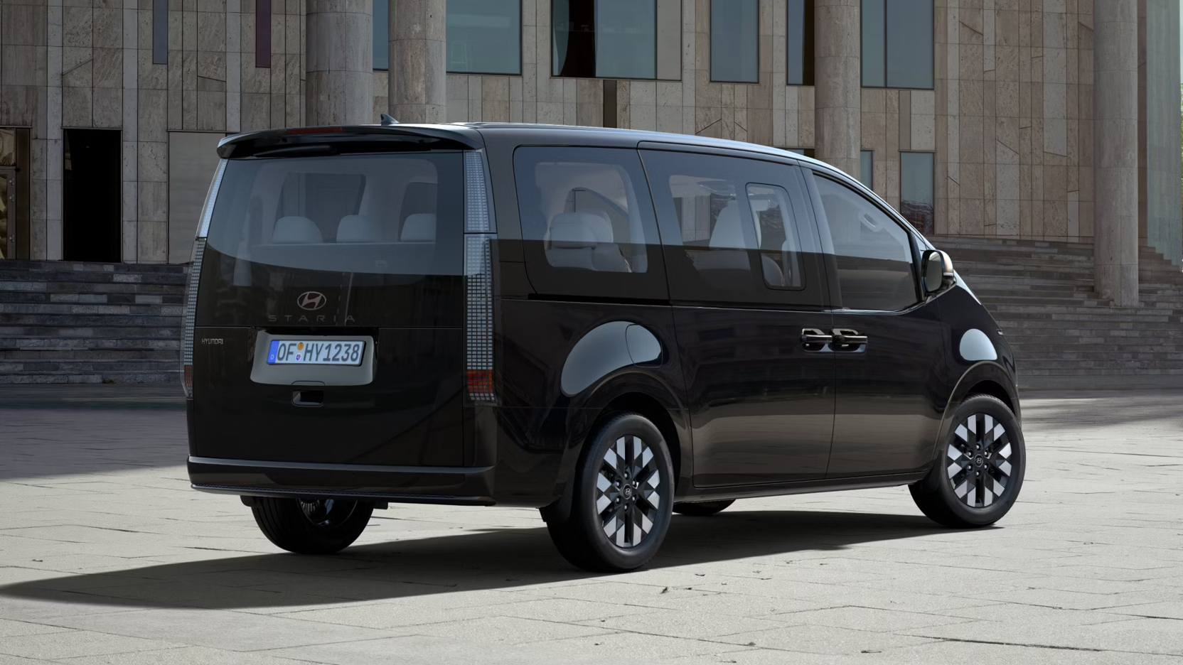 US4 Viz EXT A2B Abyssblackpearl SHOT 004 16X9